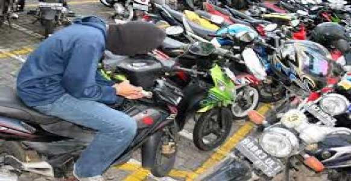 Usai Ngantar Saudara, Sepeda Motor Raib Diparkiran AKAP