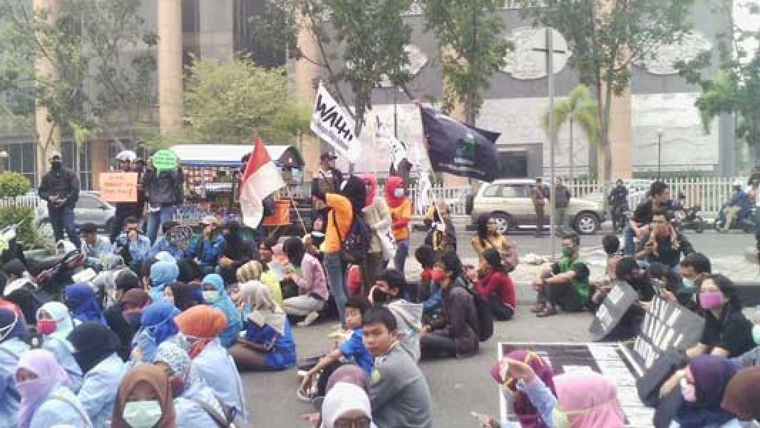 Walhi Riau Gelar Aksi Solidaritas Ancaman Pernapasan (ASAP)