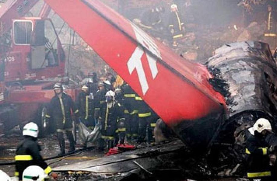 10 Insiden Mengerikan Pesawat Airbus A320 (1)