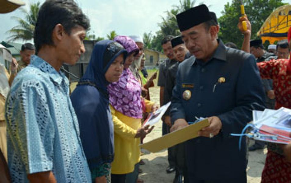 Bupati Herliyan Lantik 41 Anggota BPD di Wilayah Pinggir