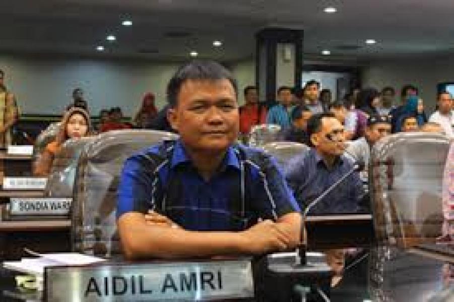 DPRD Pekanbaru Ingatkan Jangan Ada Siswa yang Tidak Ikut UN