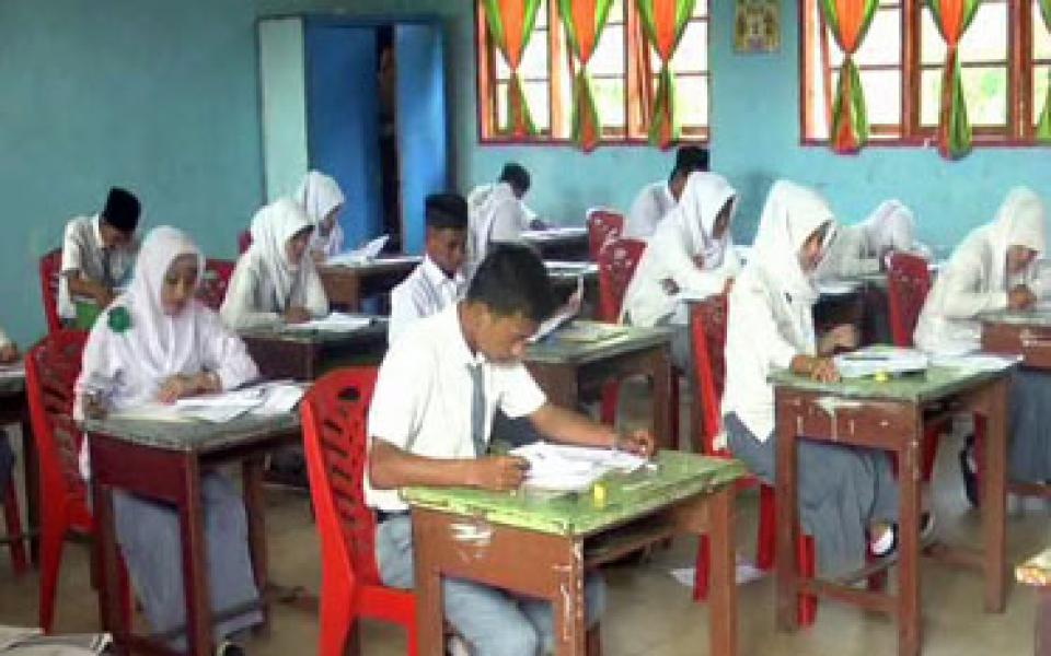 Jelang UN Bupati Suyatno Minta Siswa Lebih Giat Belajar