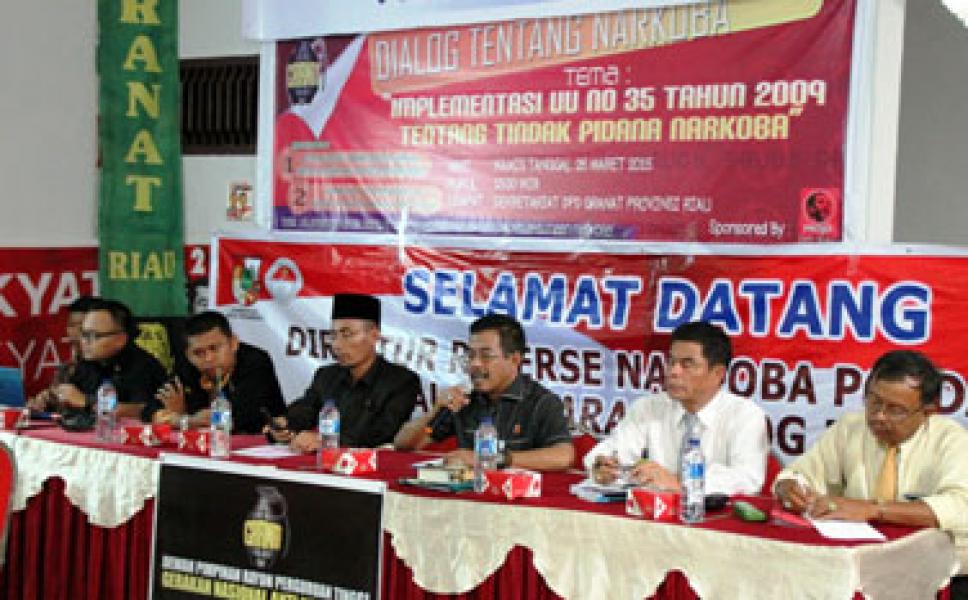 Kajati Riau Beri Pencerahan Pada Dialog Publik Anti Narkoba