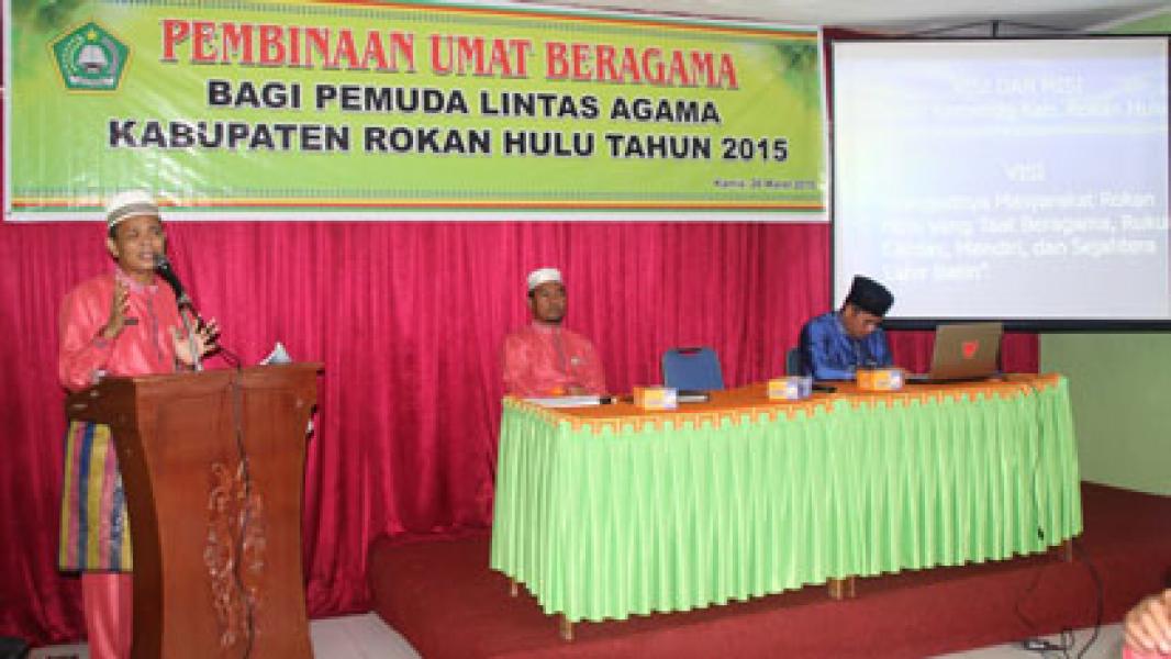 Kemenag Rohul Taja Pembinaan Umat Bagi Pemuda Lintas Agama