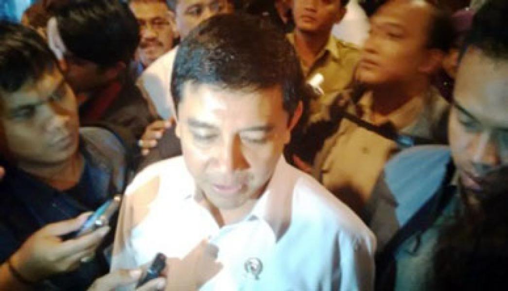 Menpan-RB Dihadang Puluhan Honorer K2, Pertanyakan Nasibnya