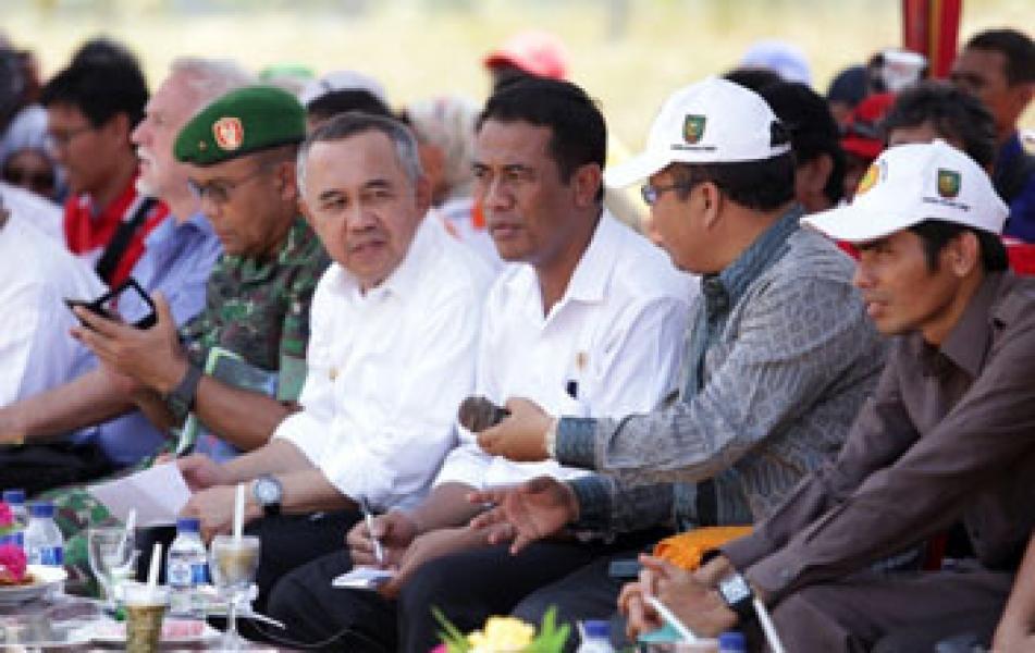 Mentan: Program Kemandirian Pangan Kampar Hanya Sedikit di Negeri ini