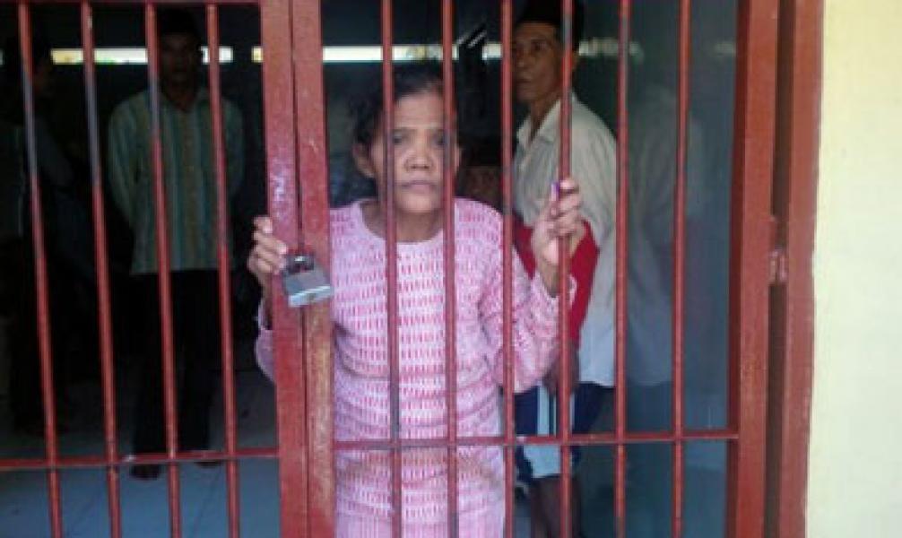 Nenek Asiani Frustrasi Minta Dibebaskan