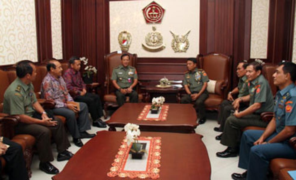 Panglima TNI Terima Panitia Hari Raya Nyepi