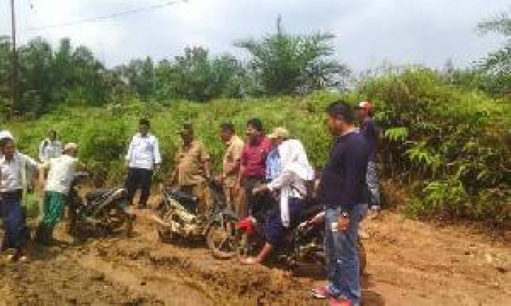 Perbaikan Jalan Desa Bandar Picak Dianggarkan Pemprov Riau