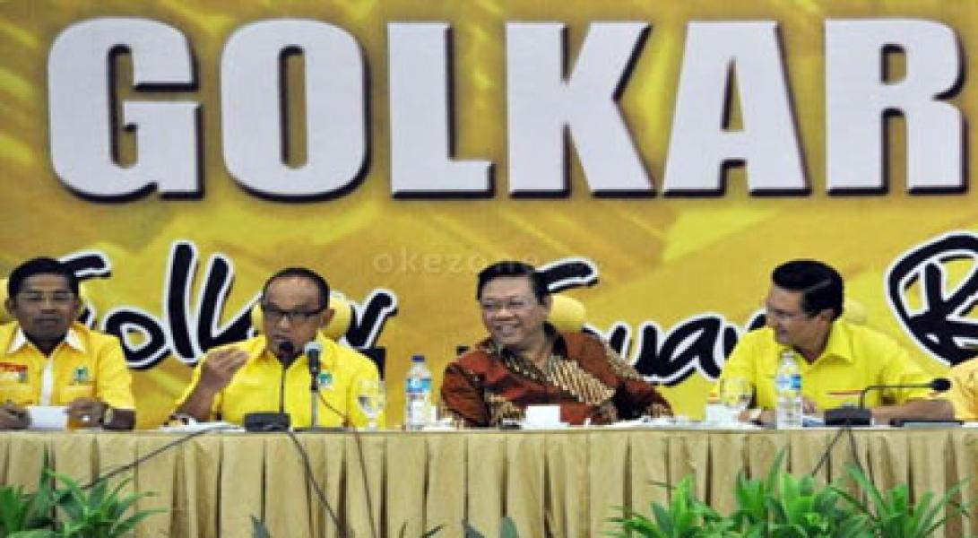 Sepak Terjang Agung Laksono Menggoyang Golkar