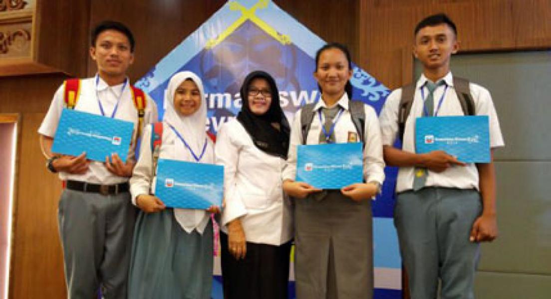 4 Siswa Pelalawan Terima Darmasiswa Chevron Bernilai Rp,8,5 juta Pertahun
