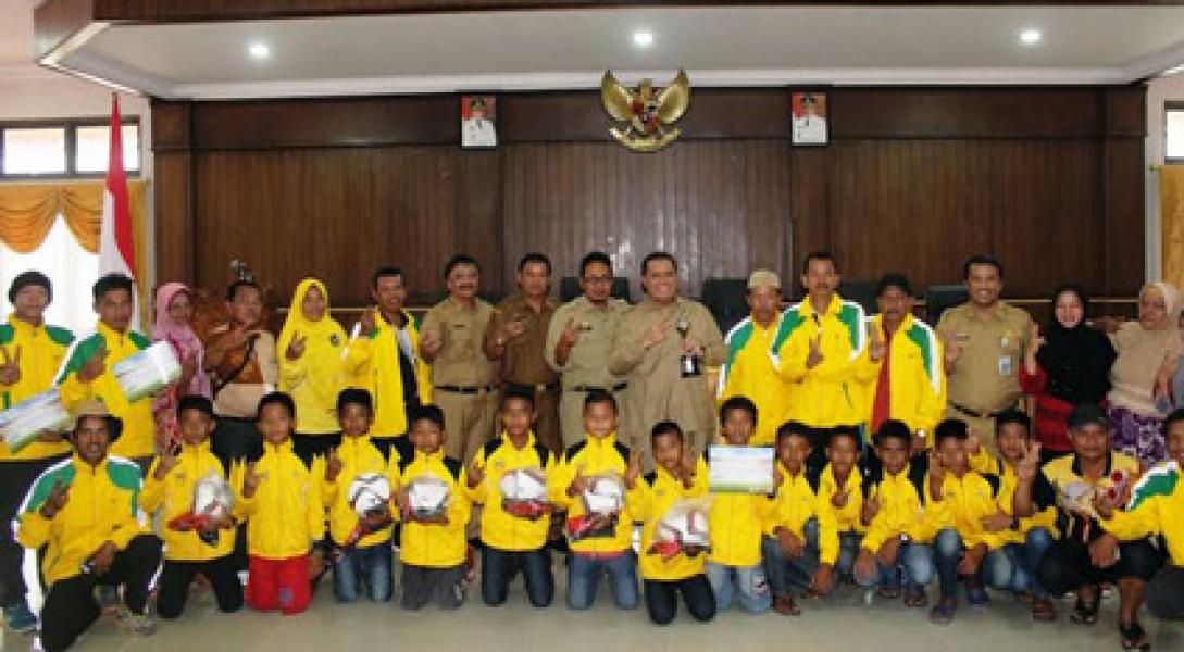Bupati Inhu Sambut Kepulangan Tim Sepakbola Pelajar Inhu