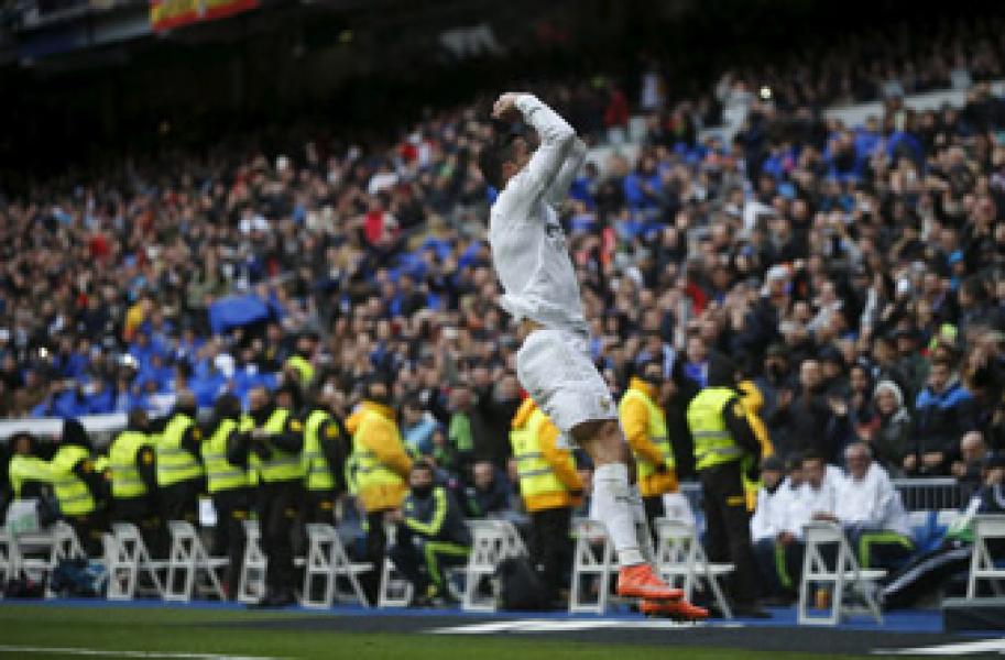Ronaldo Sumbang Empat Gol untuk Pesta Madrid di Bernabeu