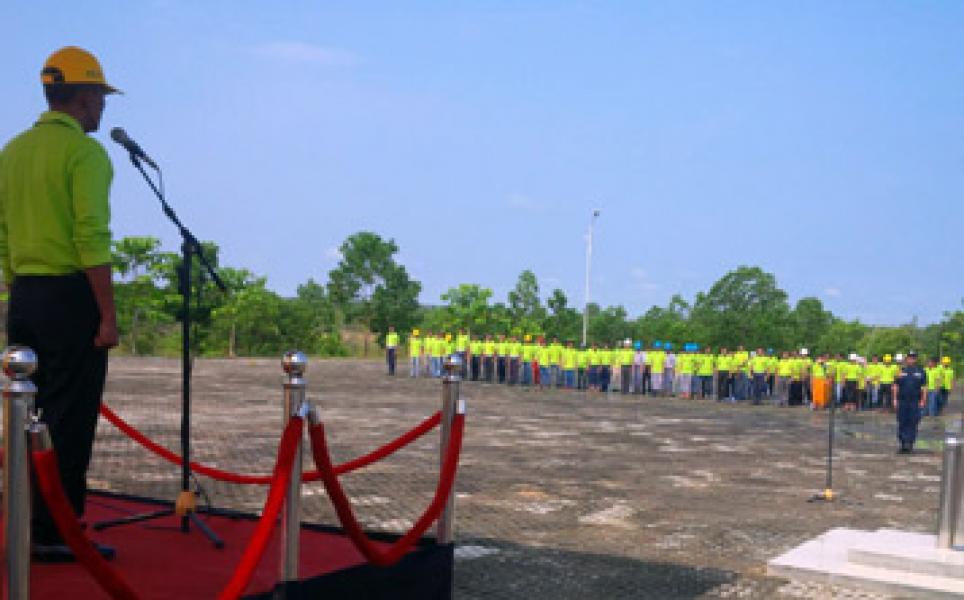 Sekdakab Pelalawan Pimpin Apel Bulan Bakti K3 2016