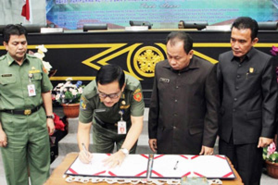 Soal Harga Tak Dibahas di Kemendagri, Plt Gubri Evaluasi Perda Parkir Pekanbaru