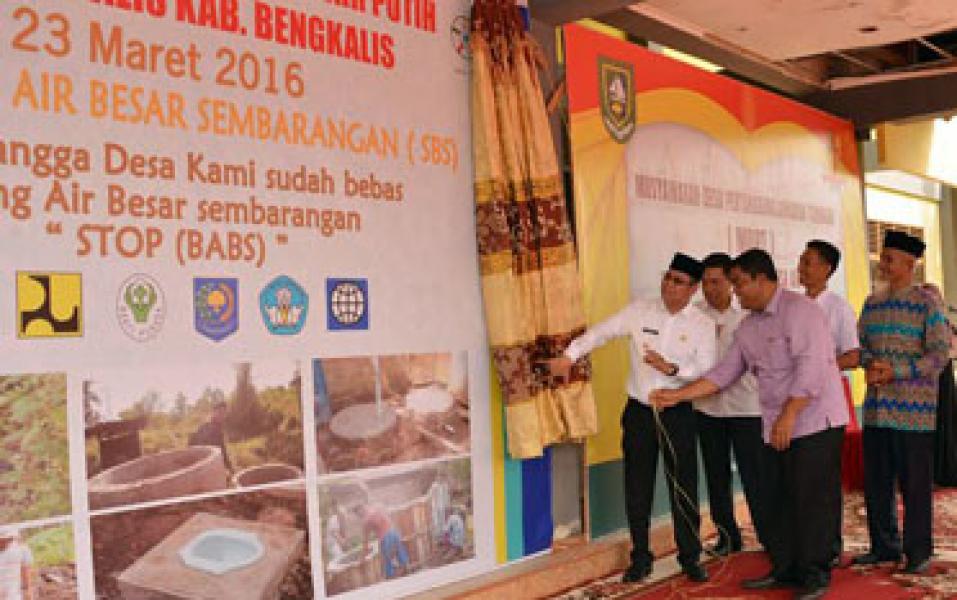 Wabup Muhammad Deklarasi Desa Stop BABS di Desa Air Putih
