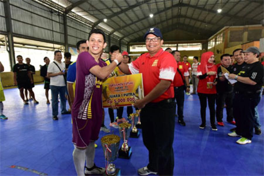 BRK Syariah Pekanbaru Raih Juara Turnamen Futsal HUT Ke 51 BRK