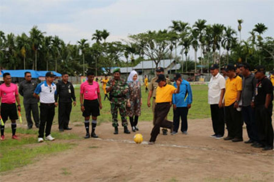 Bupati Wardan Buka Secara Resmi Turnamen Reteh Cup 2017