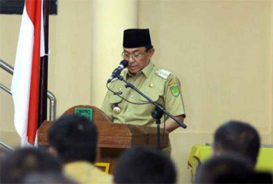 Bupati Wardan Minta Disdukpencapil Lakukan Standarisasi Indikator Kemiskinan