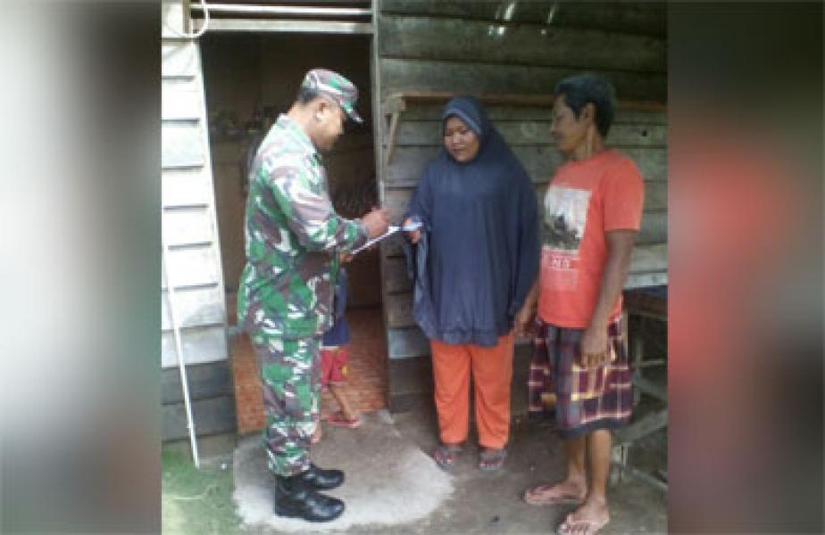 Cegah Karlahut, Koramil 06/Sungai Apit Gelar Operasi Yustisi Dari Pintu Ke Pintu