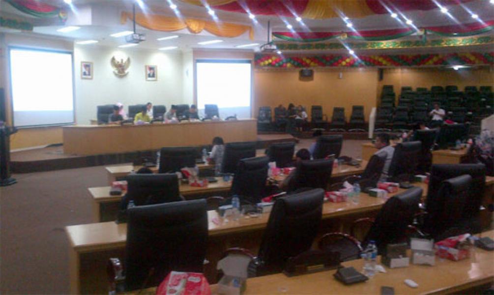 DPRD Kampar Tetapkan Aziz-Catur Sebagai Bupati dan Wakil Bupati Terpilih 2017-2022 