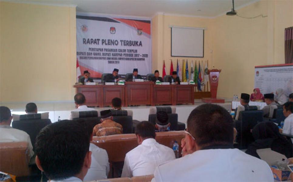 KPU Kampar Tetapkan Bupati dan Wakil Bupati Terpilih periode 2017-2022 
