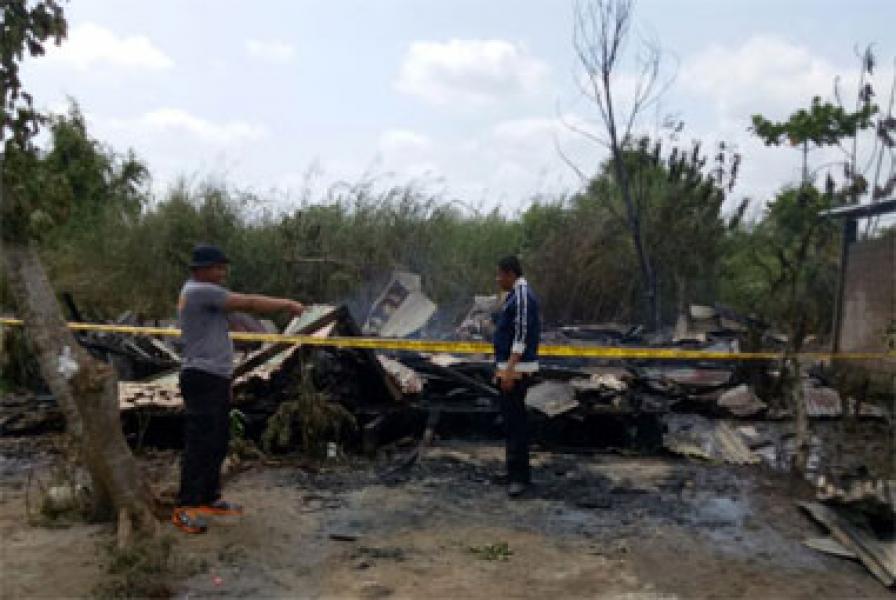 Kebakaran di Jalan Sapta Marga Tembilahan, Satu Unit Rumah Rata Dengan Tanah