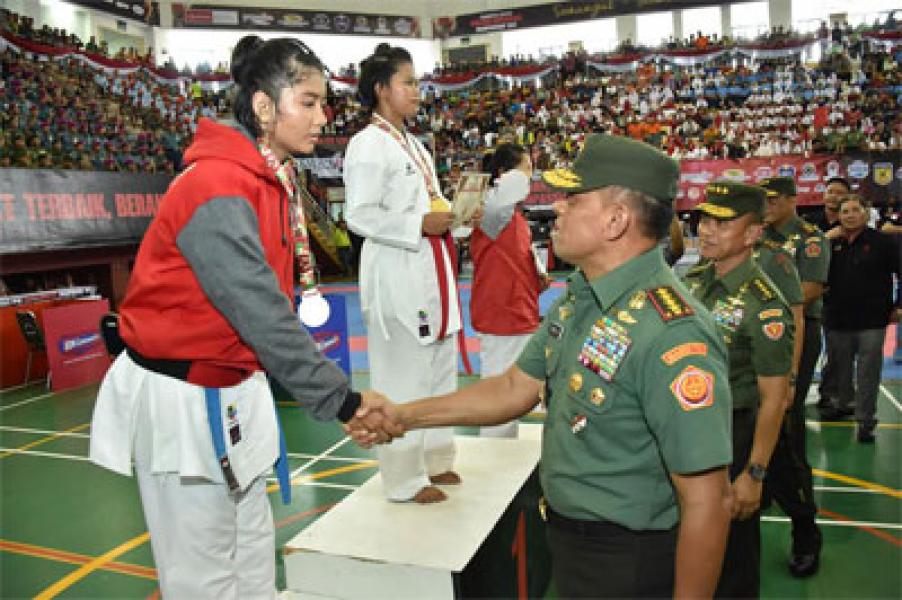 Panglima TNI: Percaya Pada Kekuatan Sendiri Kunci Raih Prestasi Karate