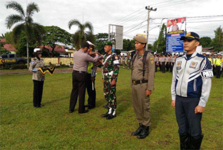 Pasiop Kodim 0313/Kampar Ikuti Apel Gelar Pasukan Operasi Simpatik Siak 2017    