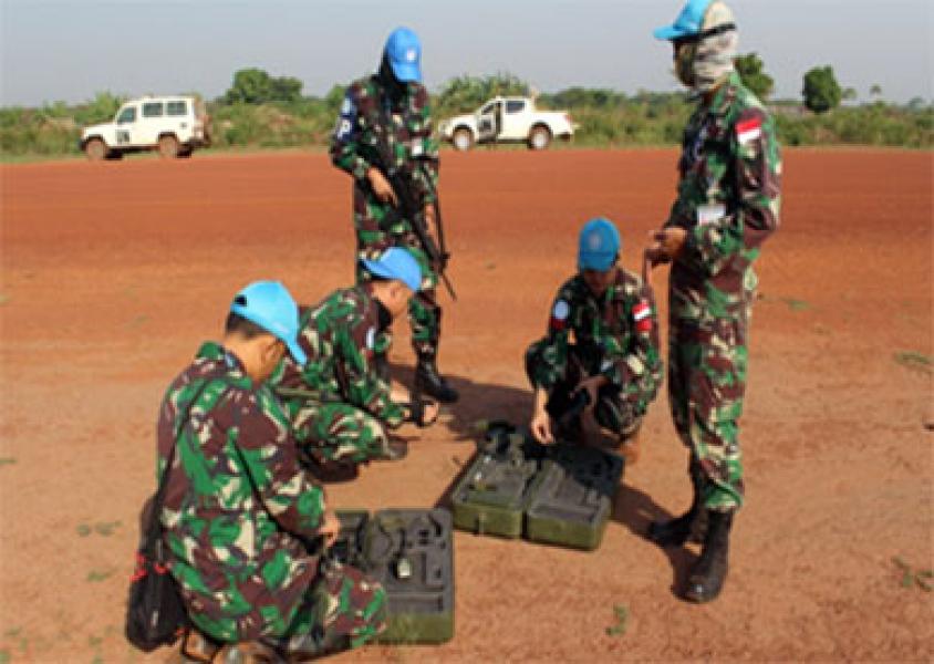 Satgas Kizi TNI Laksanakan Pembersihan Munisi di Bandara Dungu