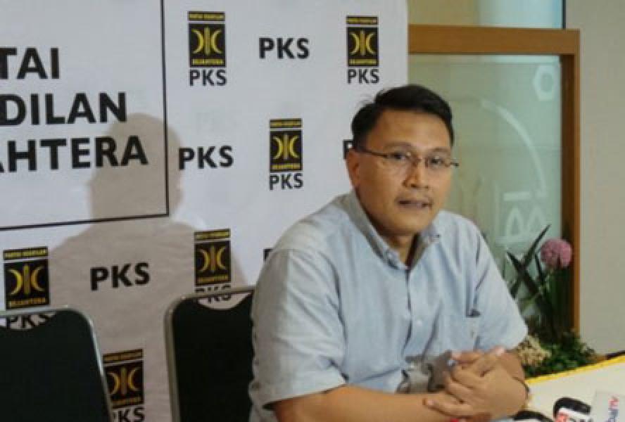 Bahas Pilpres di Istana Saat Jam Kerja, PKS Anggap Jokowi Salahgunakan Fasilitas Negara 
