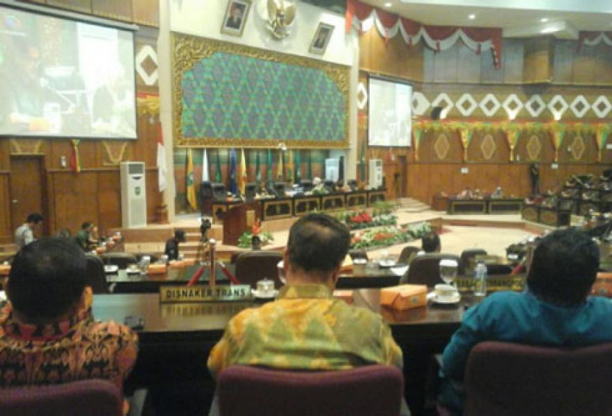 HM Adil  Minta Hitung Ulang Kehadiran Anggota Dewan