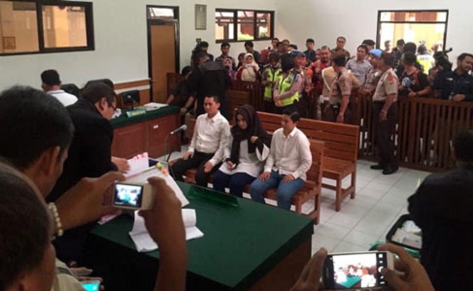 Jaksa Panggil Syahrini untuk Bersaksi di Sidang First Travel