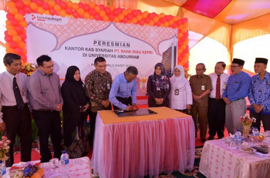 Jaringan Kantor Syariah Bank Riau Kepri Di Universitas Abdurrab Resmi Beroperasi