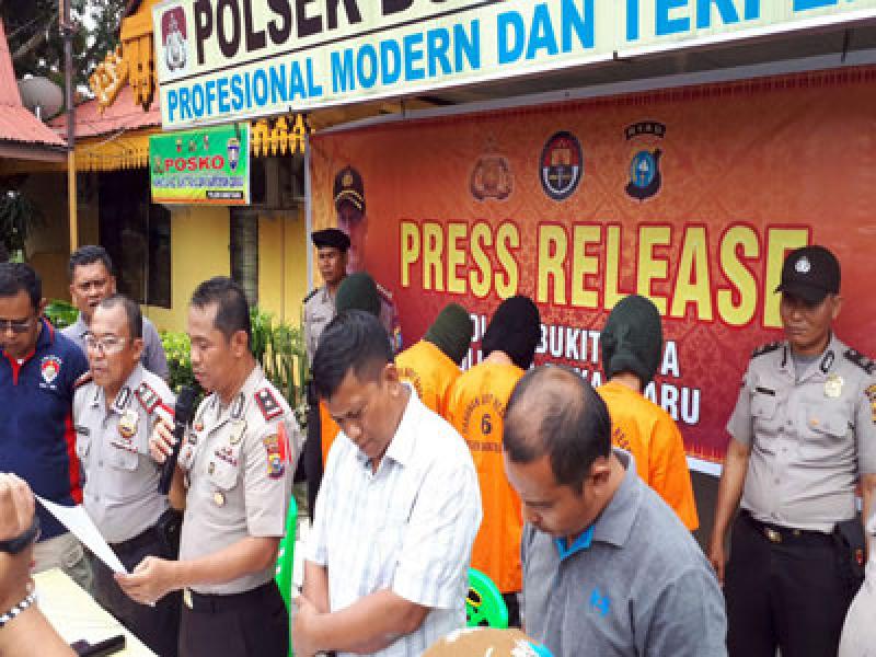 Polsek Bukitraya Ringkus Pelaku Curat Modus Gembos Ban