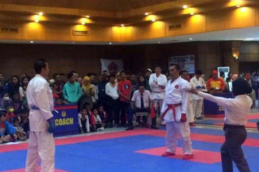 Riau Berharap Juara Umum Kejurnas Karate Piala Mendagri Di Kota Palu