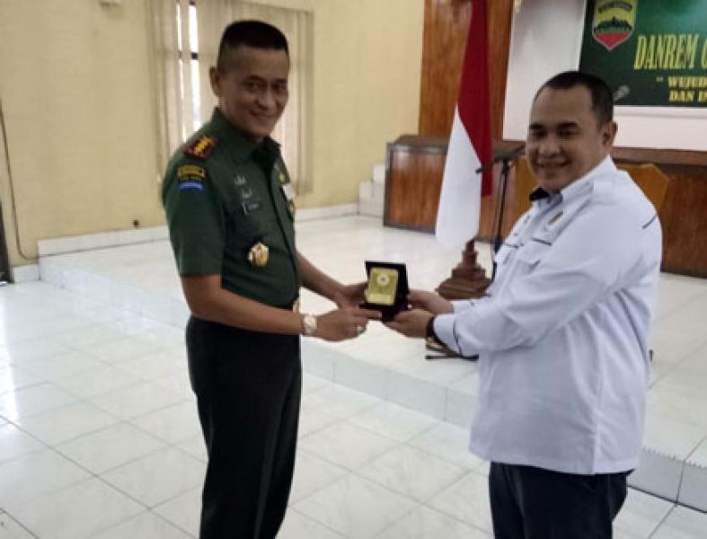 Silaturahmi Dengan Insan Pers, Danrem 031/Wirabima Tegaskan Netral di Pilkada Riau