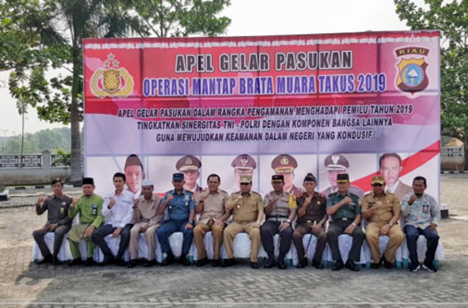 Bupati dan Kapolres Meranti Pembina Apel Gelar Pasukan Ops Mantap Brata Muara Takus 2019 