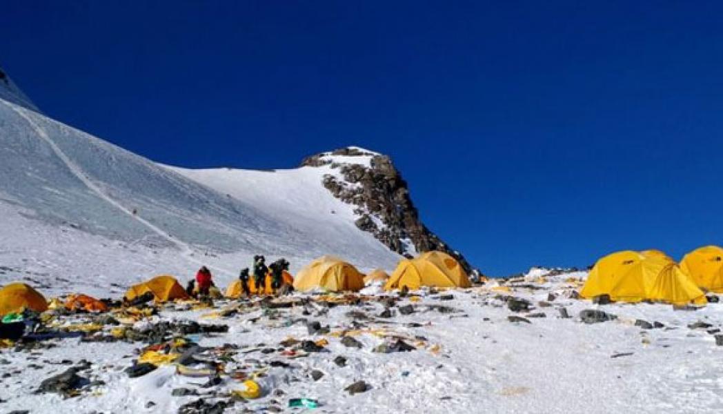 Gunung Everest Mencair, Jasad Pendaki yang Hilang Mulai Bermunculan