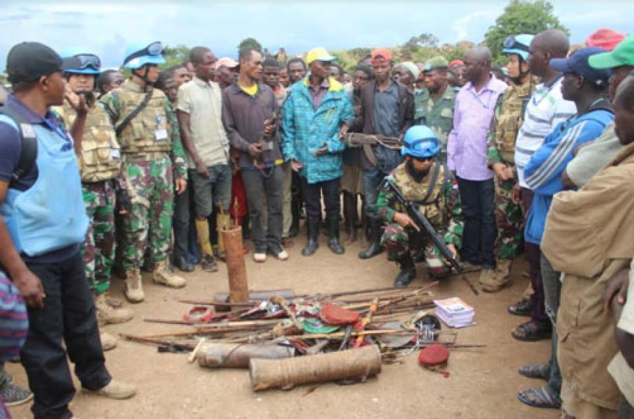 Satgas TNI Konga XXXIX-A Kembali Terima 2 Pucuk Senjata AK-47 dan 1 Granat di Republik Demokratik Kongo  