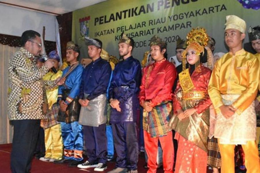 Bupati Kampar Lantik Pengurus IPRY-KK Yogyakarta