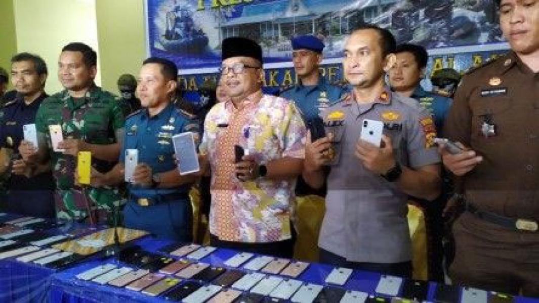 Lanal Dumai Gagalkan Penyelundupan Handphone Ilegal