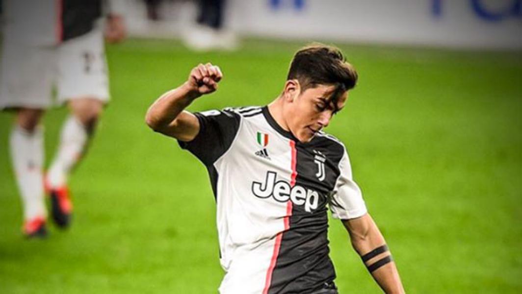 Penyerang Juventus Paulo Dybala Positif Corona