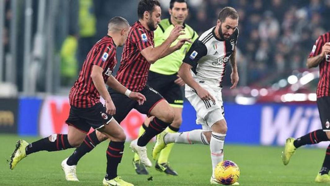 Pergi dari Karantina Corona, Higuain Dicegah Polisi Italia
