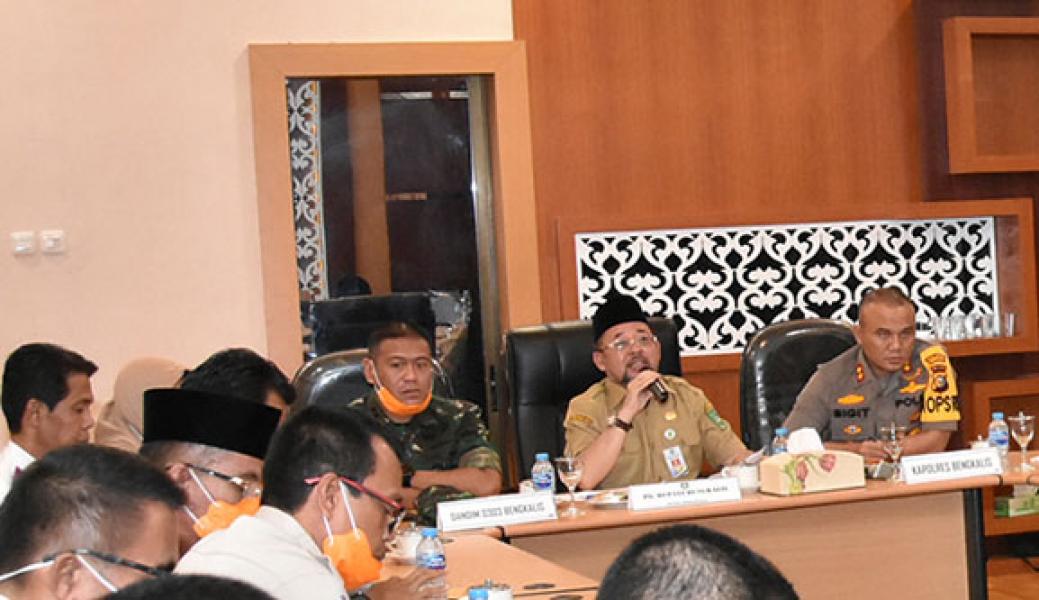 Plh Bupati Bengkalis Minta Masyarakat Berdiam Diri di Rumah