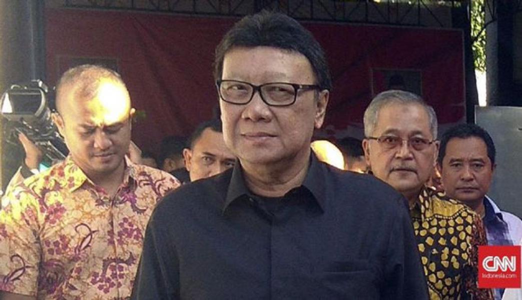 Putra, Sespri dan Sopir Tjahjo Kumolo Positif Corona