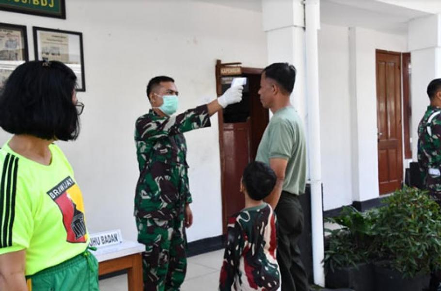 Suhu Tubuh Prajurit Korem Diperiksa 