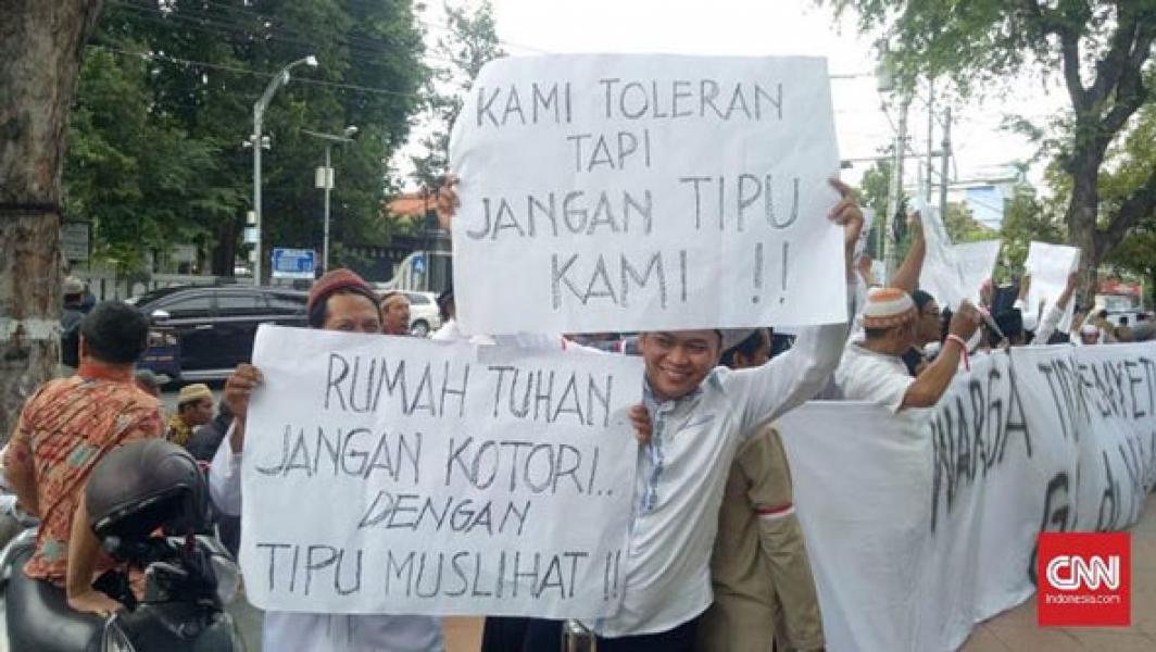 Warga Protes IMB Gereja Tlogosari, LBH Sebut Intoleran