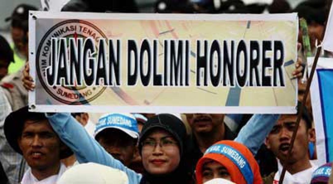 Bupati Meranti: Seharusnya Gaji Guru Honor Sudah Dibayarkan