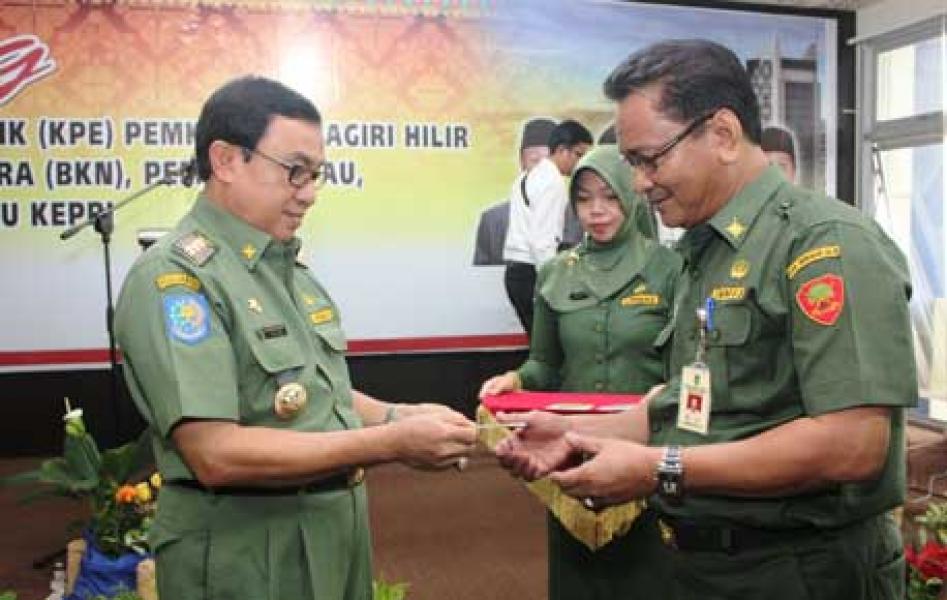 Kartu Pegawai Negeri Elektronik Pemkab Inhil Resmi Diluncurkan